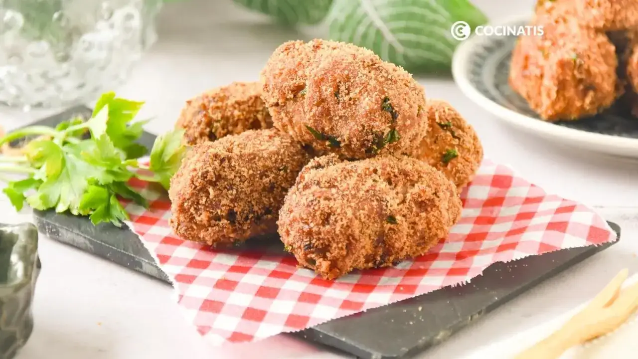 Croquetas de atún cremosas y crujientes sin que se abran