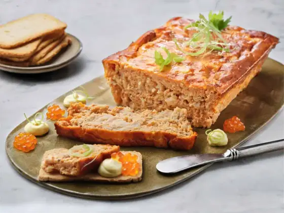 Pastel de cabracho casero, cremoso y fácil de cortar